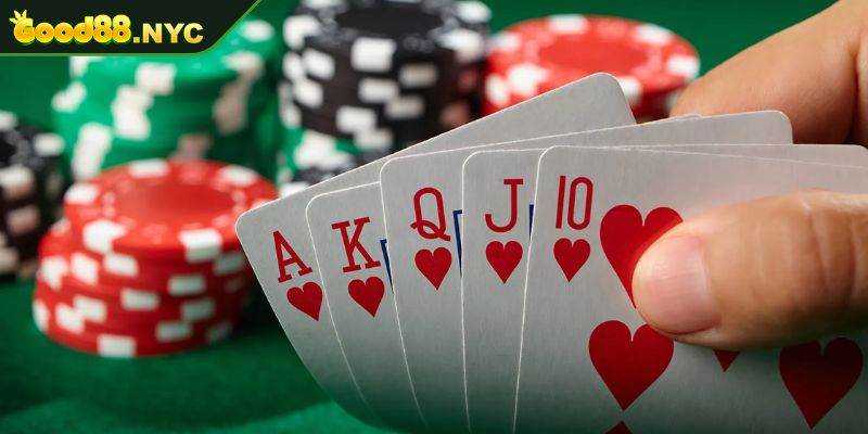 Cách Chơi Poket 5 Lá Hiệu Quả Chuẩn Xác Cho Người Mới 1 Tìm hiểu Poker là gì?